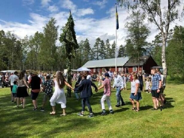 Fira midsommar i Gullaskruv